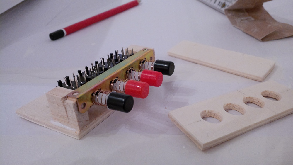 chapter-08-03-service-button-case.jpg