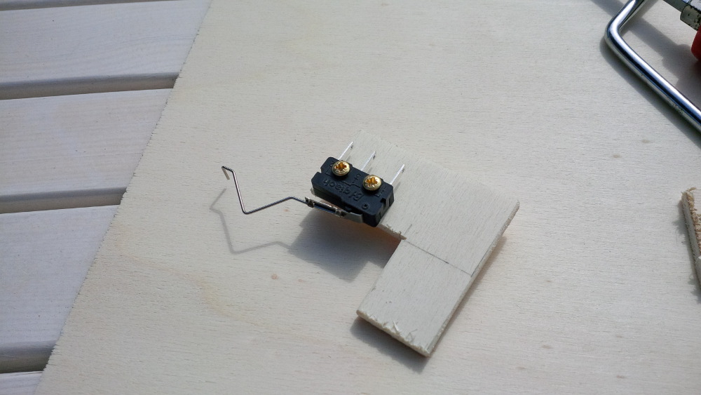 chapter-13-01-door-switch.jpg