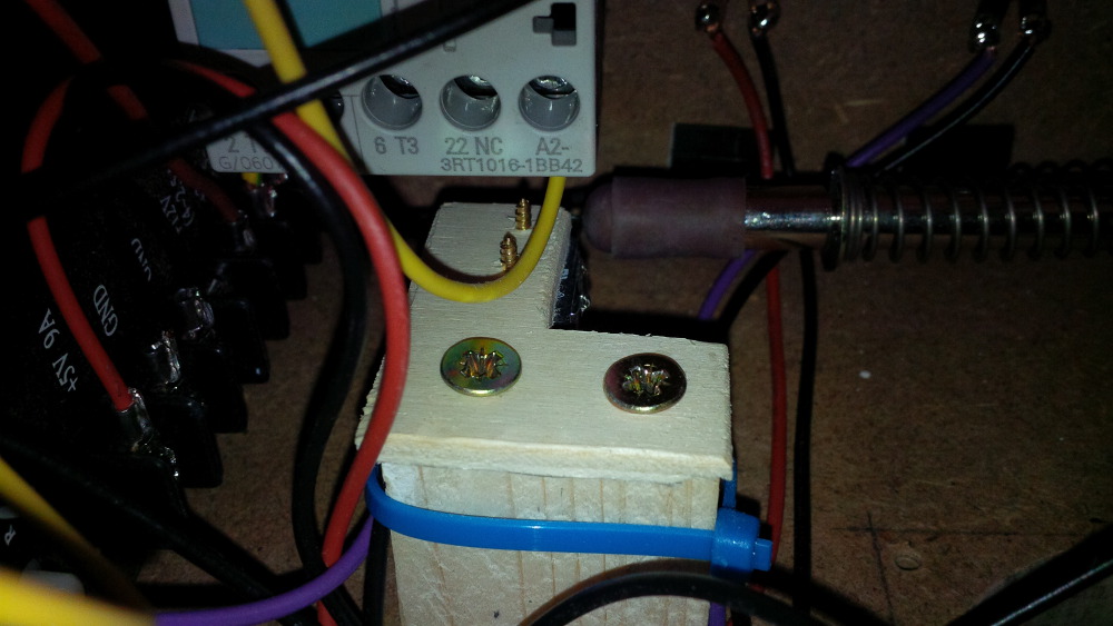 chapter-19-19-plunger-switch-mounted.jpg